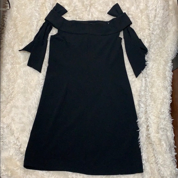 Donna Morgan Off The Shoulder Dress NWOT - Picture 6 of 7